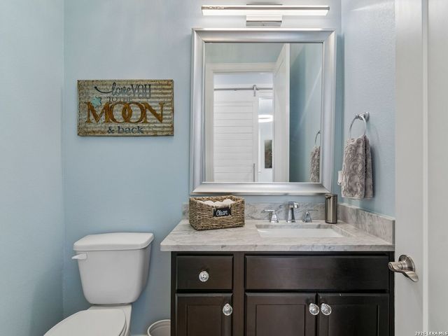 137 Sowing Oak Dr, San Marcos, TX 78666