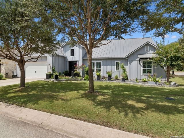 137 Sowing Oak Dr, San Marcos, TX 78666