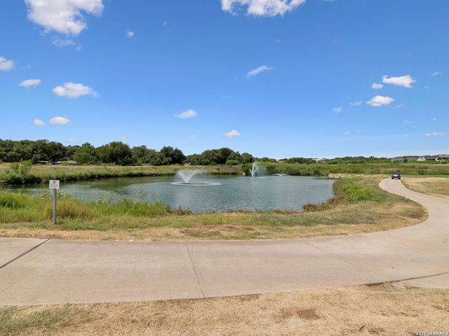 137 Sowing Oak Dr, San Marcos, TX 78666