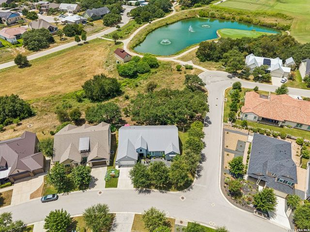 137 Sowing Oak Dr, San Marcos, TX 78666
