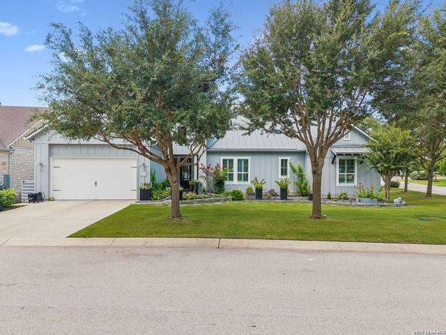 137 Sowing Oak Dr, San Marcos, TX 78666