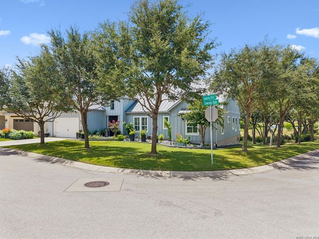 137 Sowing Oak Dr, San Marcos, TX 78666