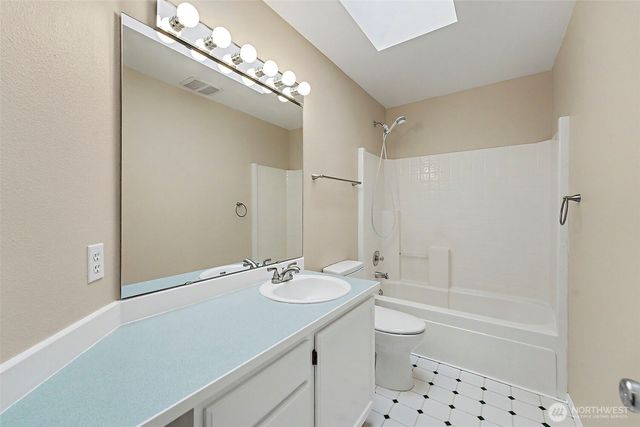 19307 73rd Avenue E, Spanaway, WA 98387