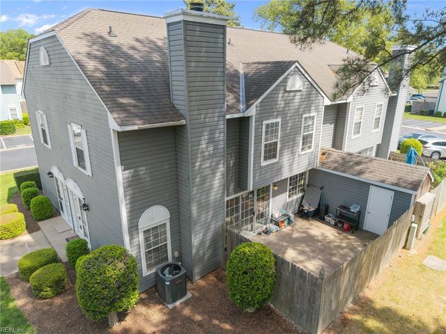 633 Oleander CIR, Virginia Beach, VA 23464