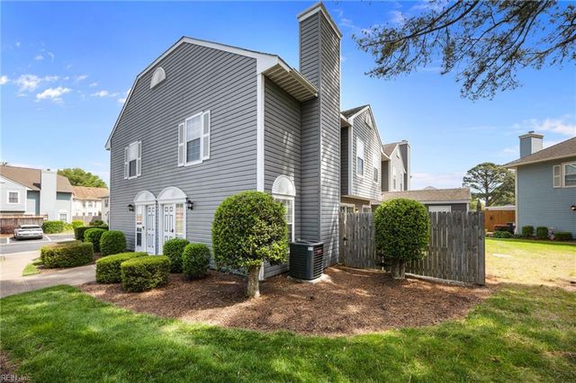 633 Oleander CIR, Virginia Beach, VA 23464