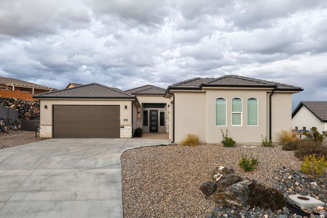 1838 W 180 N, Hurricane, UT 84737