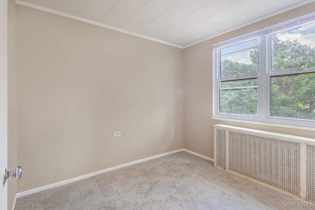 9 Chalmers Court, Greenhills, OH 45218