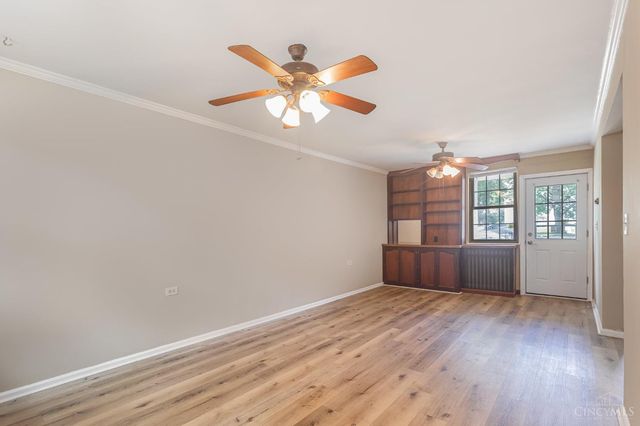 9 Chalmers Court, Greenhills, OH 45218