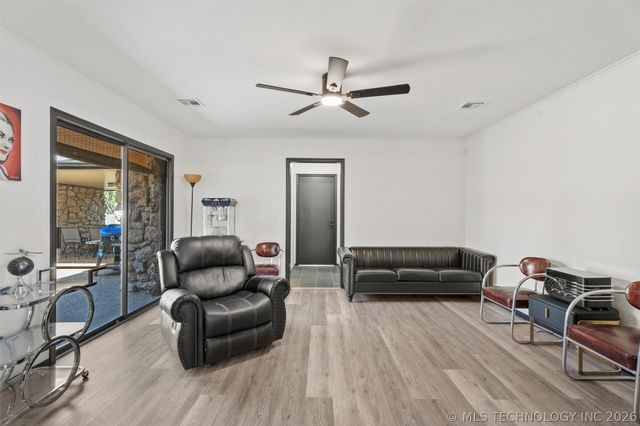 4620 Rolling Meadows Road, Bartlesville, OK 74006