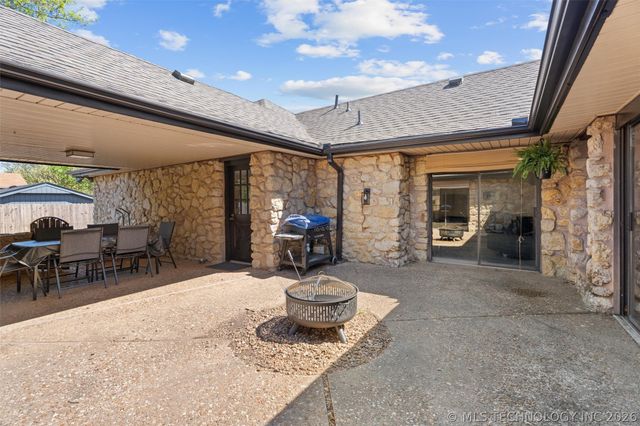4620 Rolling Meadows Road, Bartlesville, OK 74006