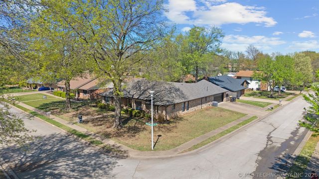 4620 Rolling Meadows Road, Bartlesville, OK 74006
