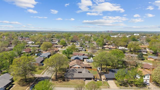 4620 Rolling Meadows Road, Bartlesville, OK 74006