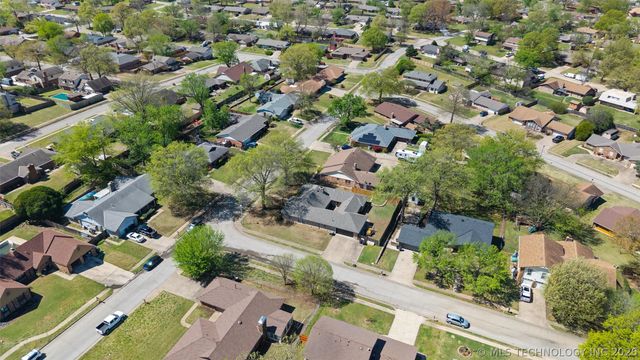 4620 Rolling Meadows Road, Bartlesville, OK 74006