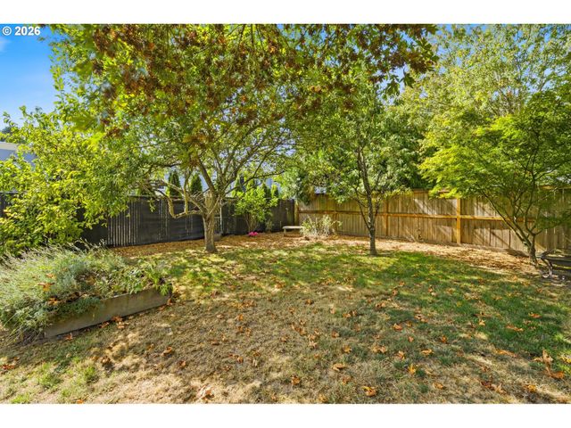 1046 Ne 2ND St, Mc Minnville, OR 97128