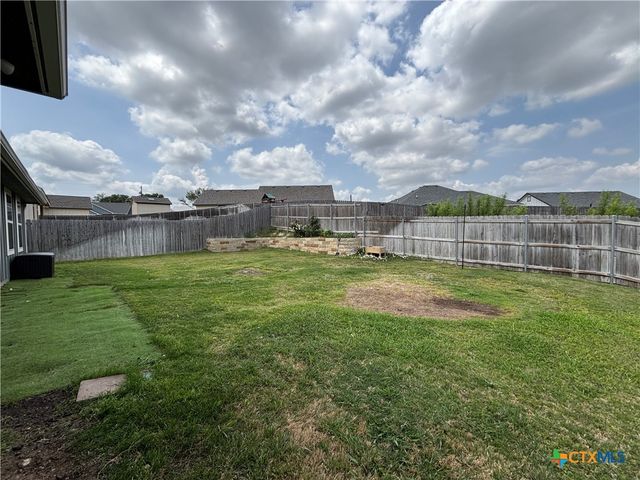 1313 Sandstone Cove, Lampasas, TX 76550