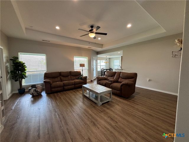 1313 Sandstone Cove, Lampasas, TX 76550