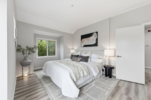 25 McAker Court 103, San Mateo, CA 94403