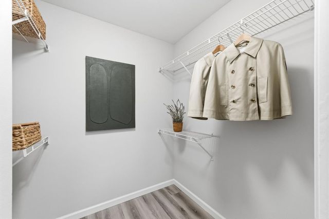 25 McAker Court 103, San Mateo, CA 94403