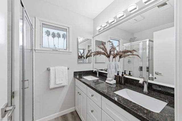 25 McAker Court 103, San Mateo, CA 94403