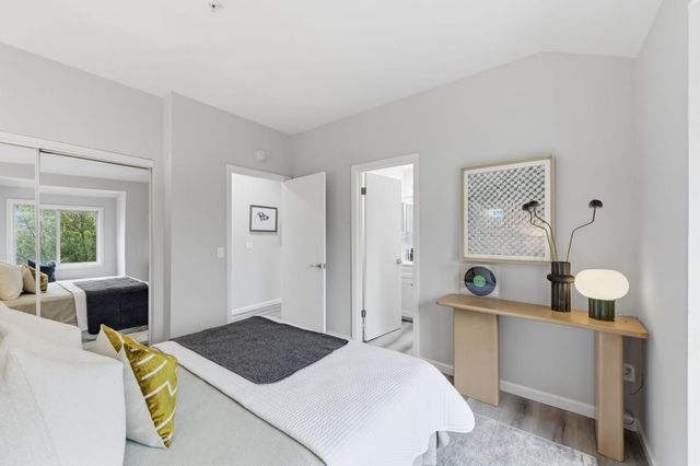 25 McAker Court 103, San Mateo, CA 94403