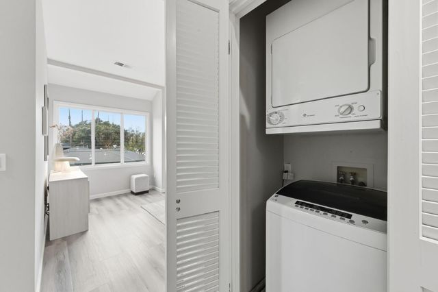 25 McAker Court 103, San Mateo, CA 94403