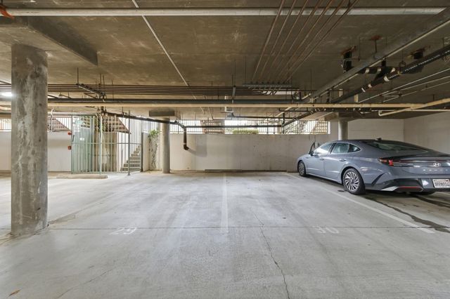 25 McAker Court 103, San Mateo, CA 94403