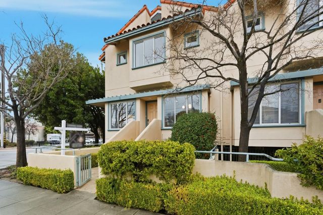 25 McAker Court 103, San Mateo, CA 94403