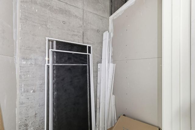 25 McAker Court 103, San Mateo, CA 94403