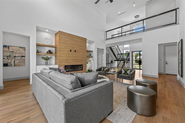 4511 Stigall Drive, Dallas, TX 75209