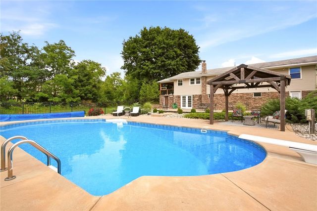 463 North Penn Dixie Road, Moore Twp, PA 18014