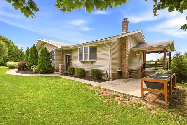 463 North Penn Dixie Road, Moore Twp, PA 18014