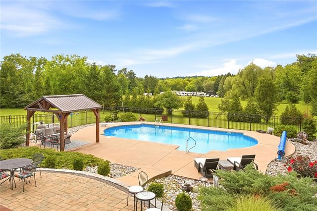463 North Penn Dixie Road, Moore Twp, PA 18014
