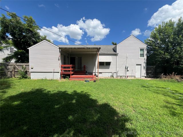 2145 S Dewey Avenue, Bartlesville, OK 74003