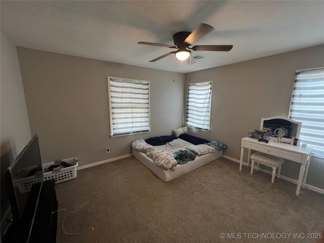 2145 S Dewey Avenue, Bartlesville, OK 74003