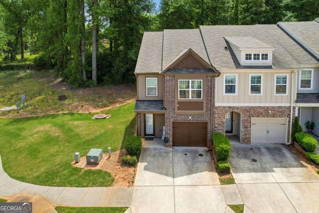 2347 Rolling Trail, Lithonia, GA 30058