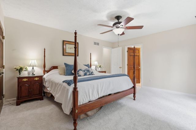 1091 Cross Country Drive, Columbus, OH 43235