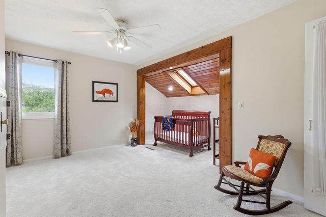 1091 Cross Country Drive, Columbus, OH 43235