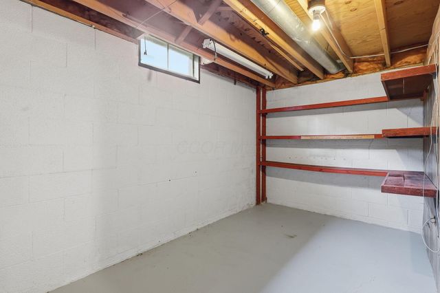1091 Cross Country Drive, Columbus, OH 43235