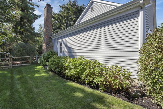 1091 Cross Country Drive, Columbus, OH 43235