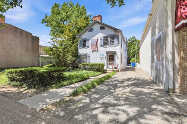 1091 Cross Country Drive, Columbus, OH 43235