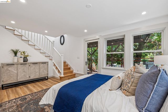 3940 Ardley Ave, Oakland, CA 94602