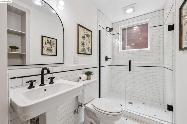 3940 Ardley Ave, Oakland, CA 94602