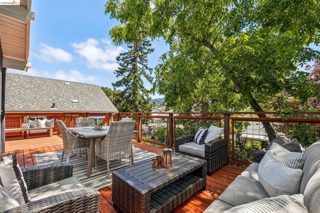 3940 Ardley Ave, Oakland, CA 94602
