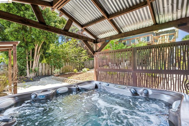 3940 Ardley Ave, Oakland, CA 94602