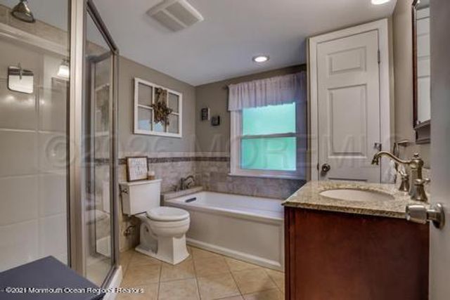 200 Highwood Road, Oakhurst, NJ 07755