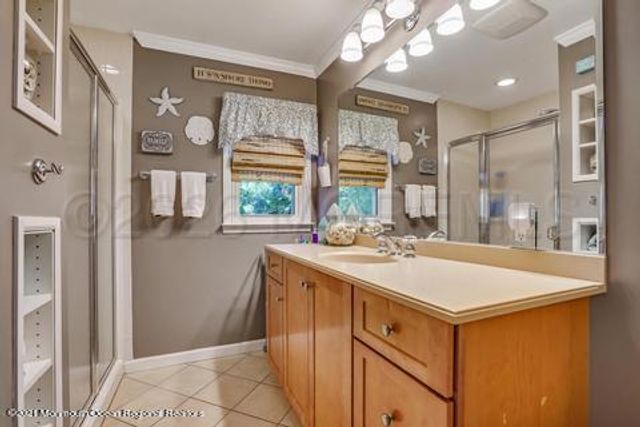 200 Highwood Road, Oakhurst, NJ 07755
