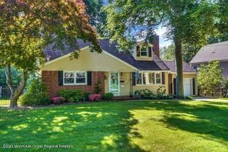 200 Highwood Road, Oakhurst, NJ 07755