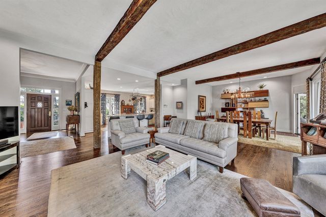 315 Upland Shores DR, Penhook, VA 24137