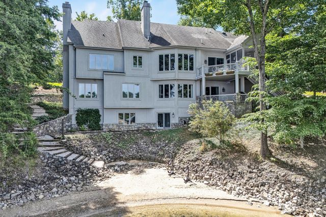 315 Upland Shores DR, Penhook, VA 24137