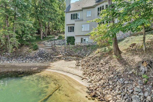 315 Upland Shores DR, Penhook, VA 24137